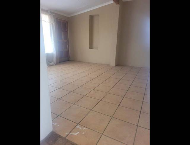 3 BEDROOM HOUSE FOR SALE IN KWAGGASRAND